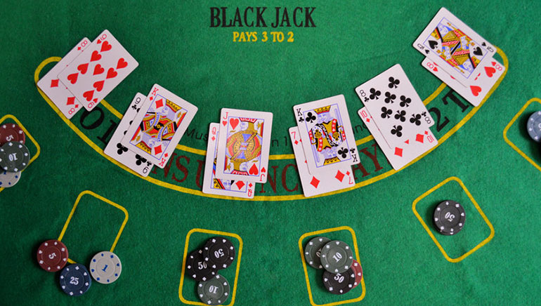 Guia para jogar jogos de blackjack de alto limite em 2026